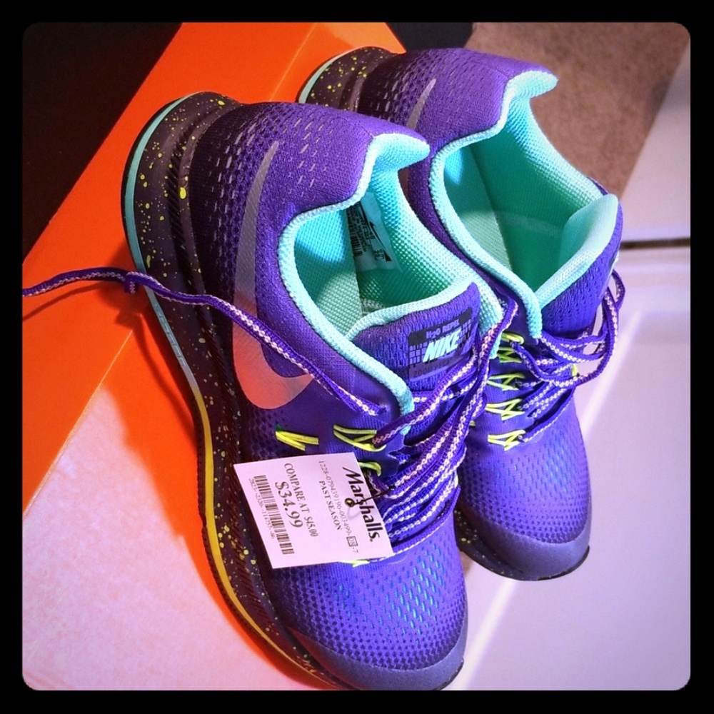 Gym shoes